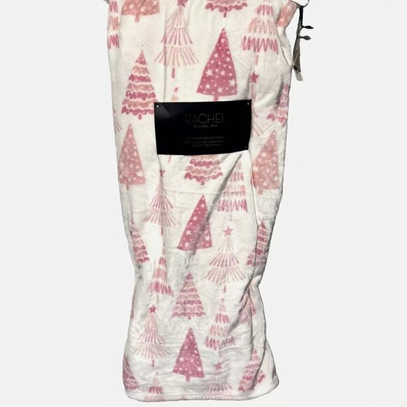 Rachel Roy Pink Modern Christmas Trees Throw Blanket Oversized Microfleece NEW - Picture 1 of 7